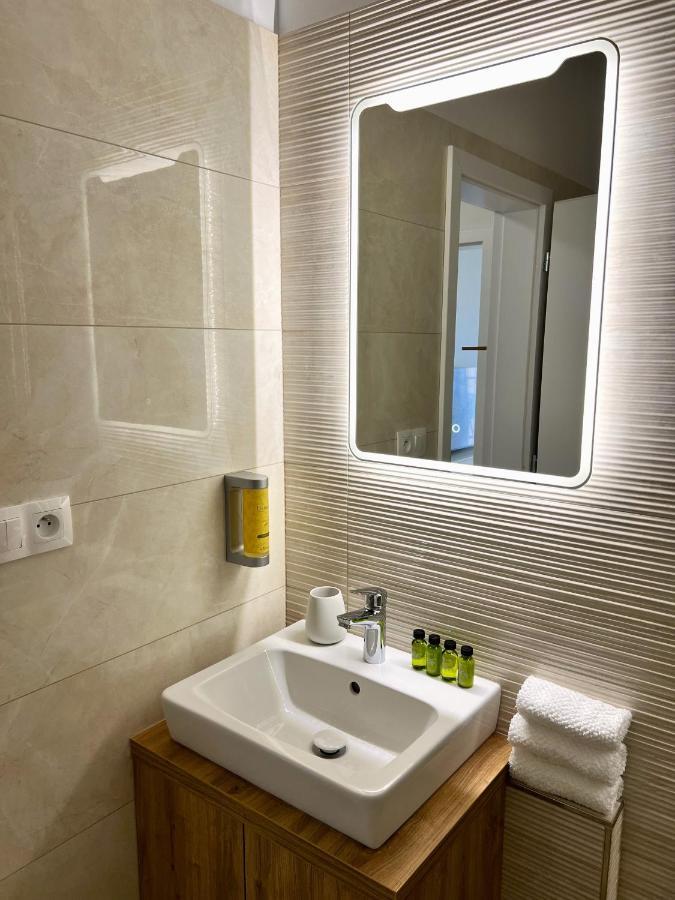Cozy Stay Apartment Trenčín Exteriör bild
