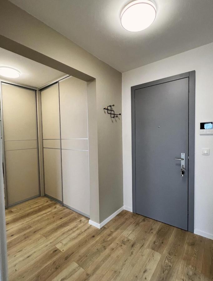 Cozy Stay Apartment Trenčín Exteriör bild