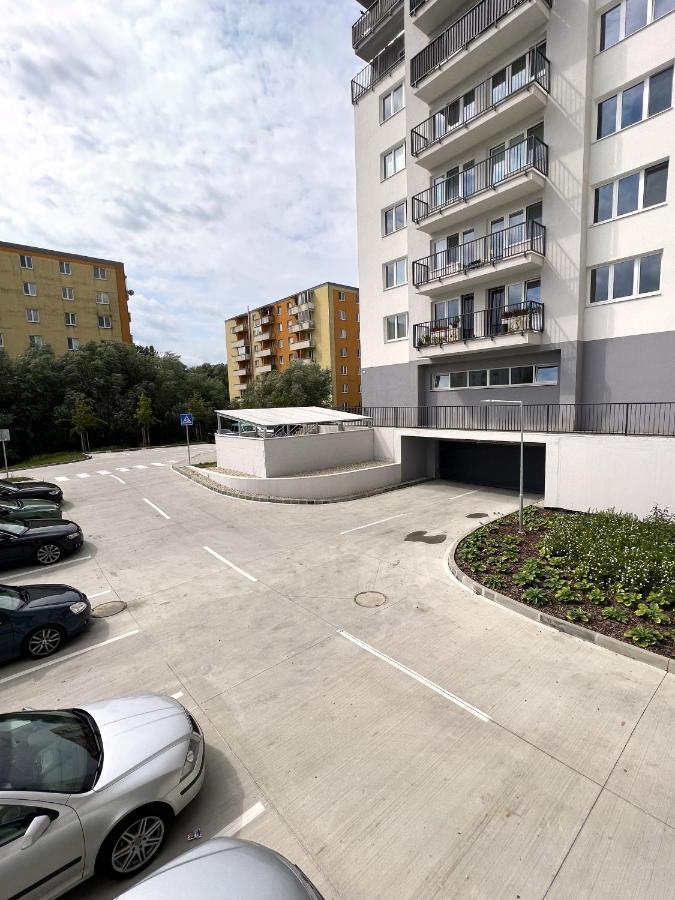 Cozy Stay Apartment Trenčín Exteriör bild
