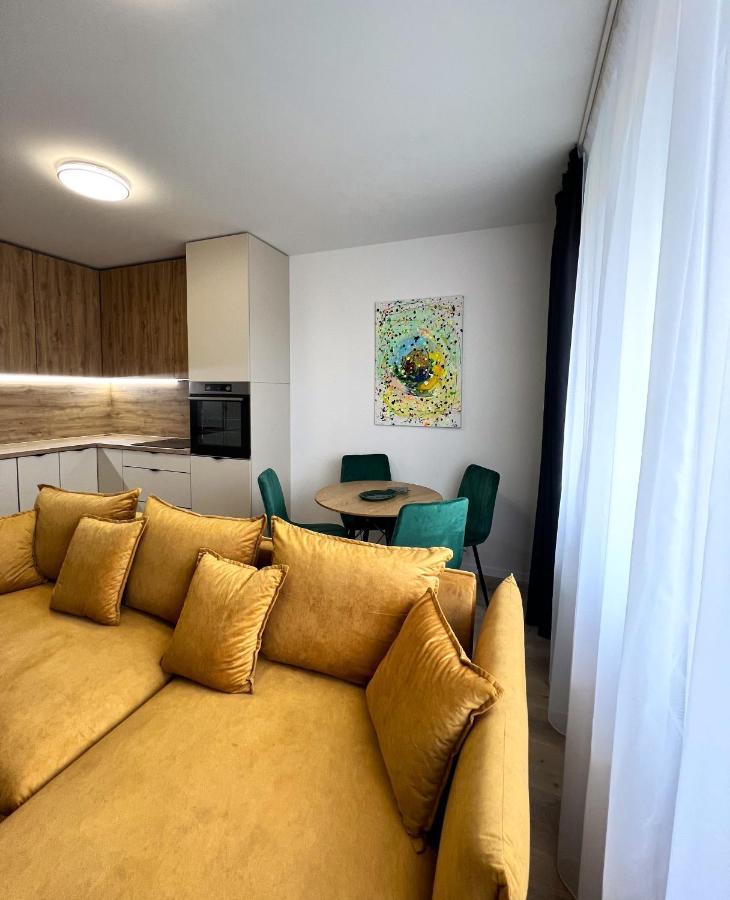 Cozy Stay Apartment Trenčín Exteriör bild