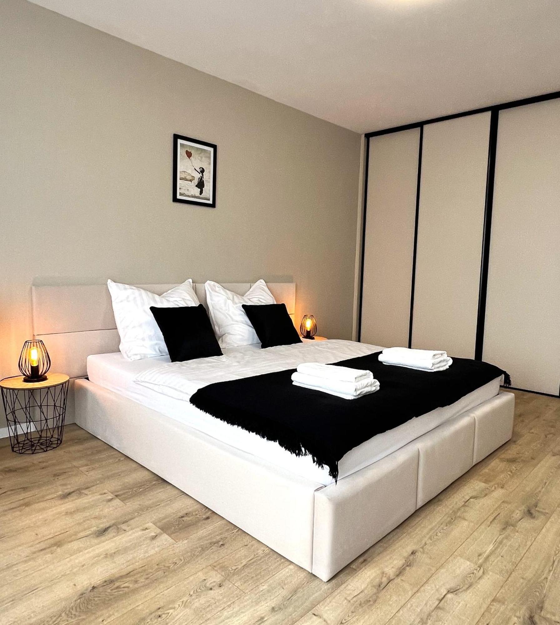 Cozy Stay Apartment Trenčín Exteriör bild